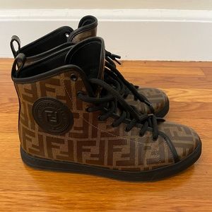 Fendi sneakers worn twice with dust bag